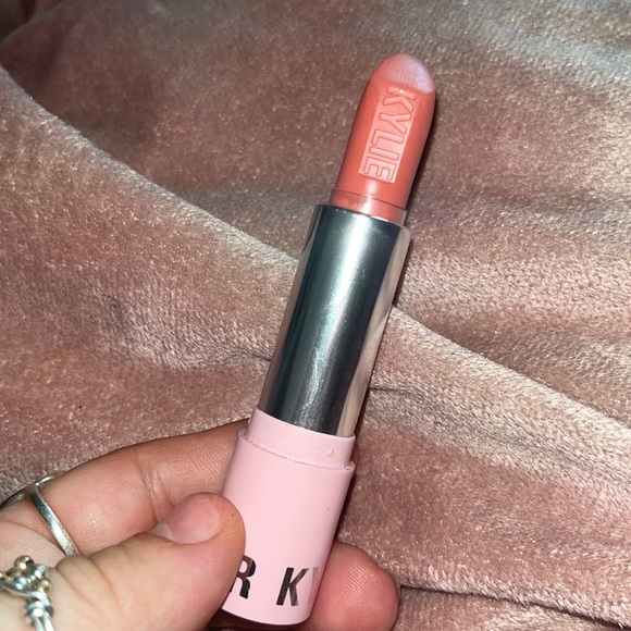 Kylie cosmetics lipstick